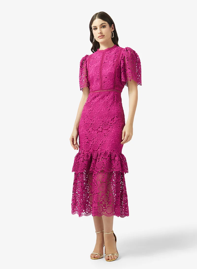 جاست مي فستان ميدي بأكمام منفوشة وحافة مكشكشة